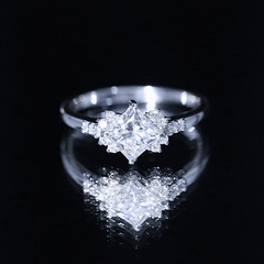 Simple Princess Cut Zircon Solitaire Promise Ring in Gold