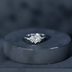 Simple Princess Cut Zircon Solitaire Promise Ring in Gold