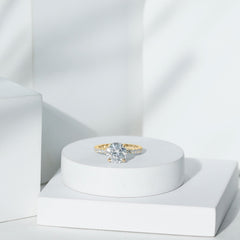 Peg Head Set Moissanite Solitaire Engagement Ring