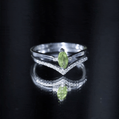 Marquise Cut Peridot Solitaire Wedding Ring Set with Diamond