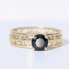 Black Onyx Solitaire Band Ring with Cut Work