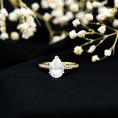 Classic Pear Cut Moissanite Solitaire Engagement Ring With Side Stones