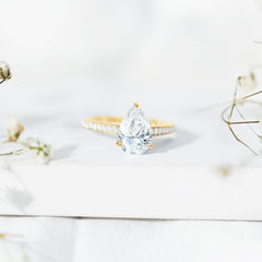 Classic Pear Cut Moissanite Solitaire Engagement Ring With Side Stones