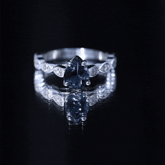6X8mm Pear Shaped London Blue Topaz Teardrop Engagement Ring with Diamond
