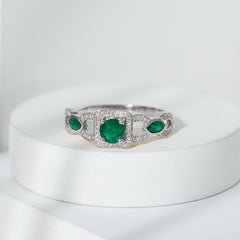 Vintage Style Emerald and Diamond Engagement Ring for Women