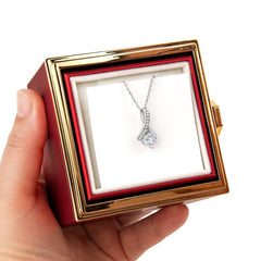 Alluring Beauty Necklace & Gift Box